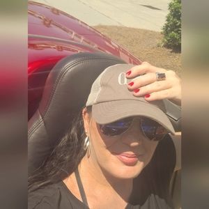 Meet your Posher, BeSmitten